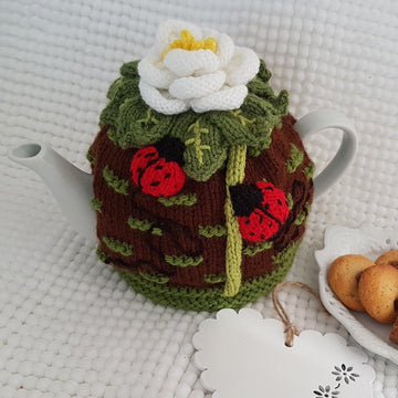 Classic Roase Tea Cosy