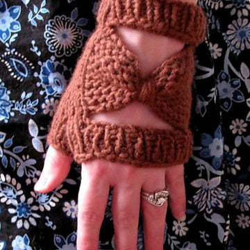 Bow Tie Wristers