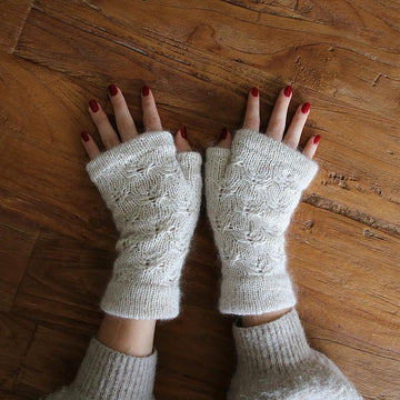 Underglow Mitts