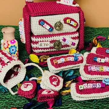 Amigurumi Friendlike Calendar