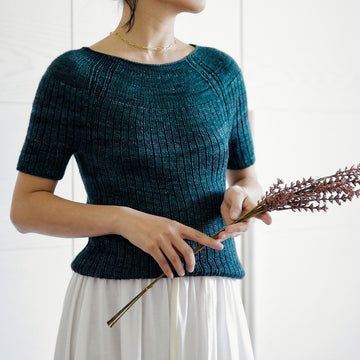 Seashell Sweater Light