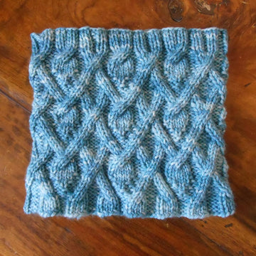 Amadare cowl