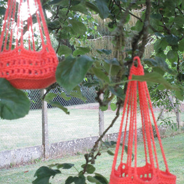 Hanging basket