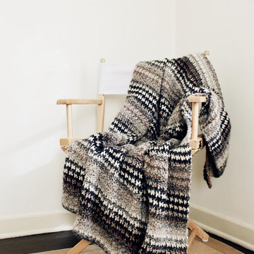 Houndstooth Cabin Throw