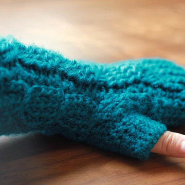 Lynne Marie Fingerless Mitts