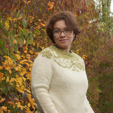 Y-oak Sweater