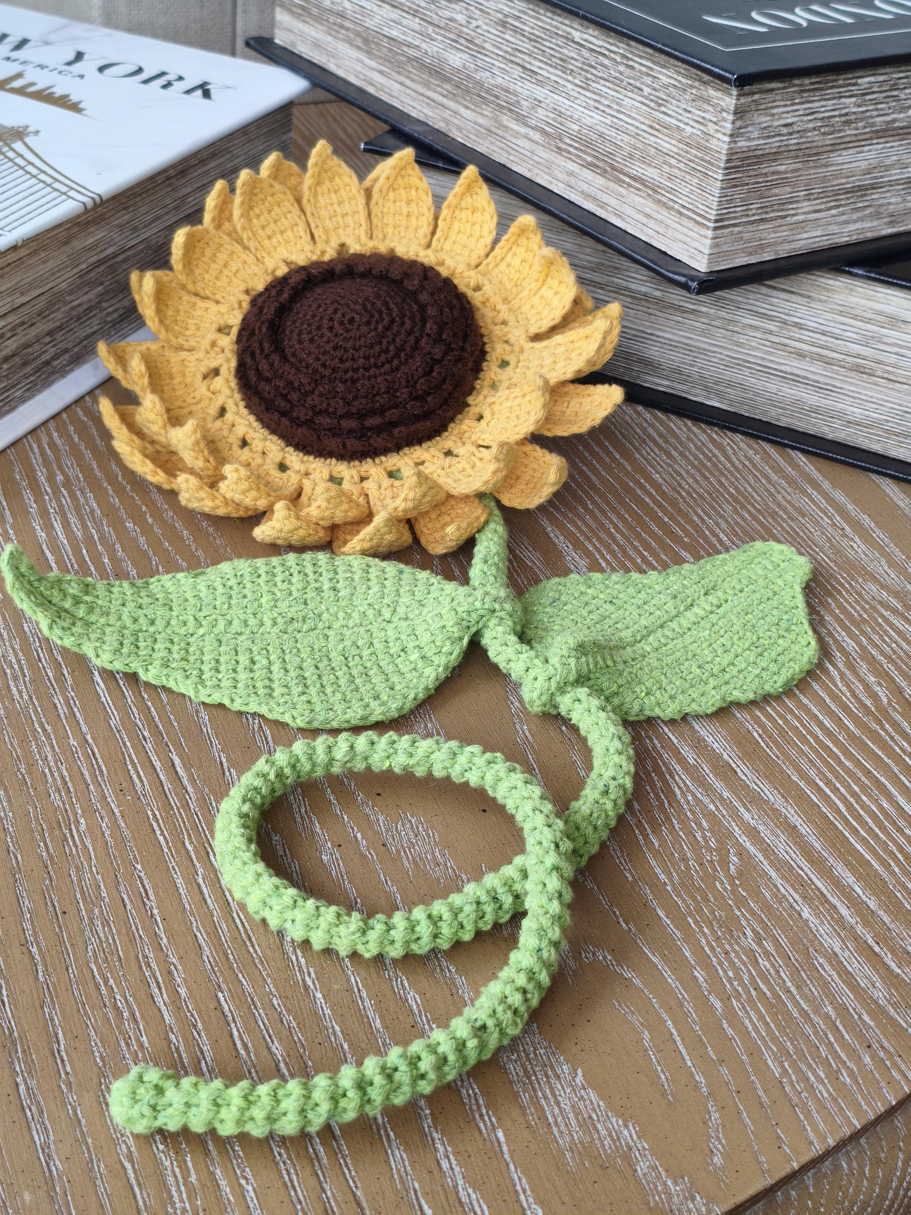 Wild Sunflower Crochet Pattern, Tunisian Flower PDF, Bag Charm Tutorial (14-Page Master Class)