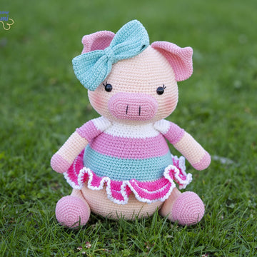 Sakura the pig