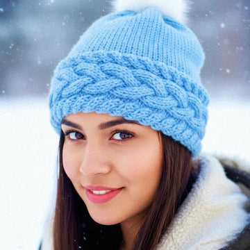 Cozy Cable Bobble beanie