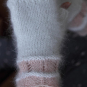 Four Hours Easy Fingerless Mitts