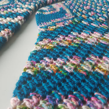 Crashing waves socks