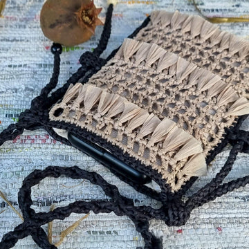 Mobile phone crossbody shoulder bag crochet pattern T26