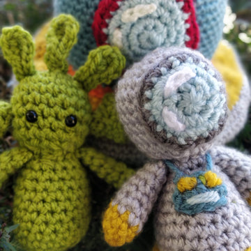 Space Collection crochet Astronaut Alien Spaceship Rocket amigurumi set