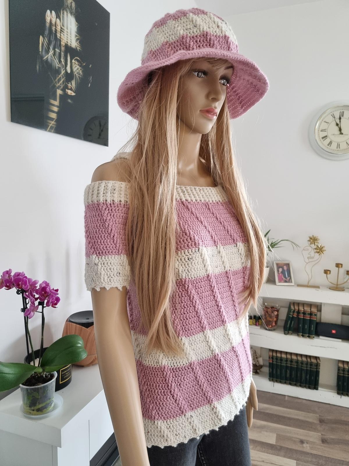 Crochet hat for spring
