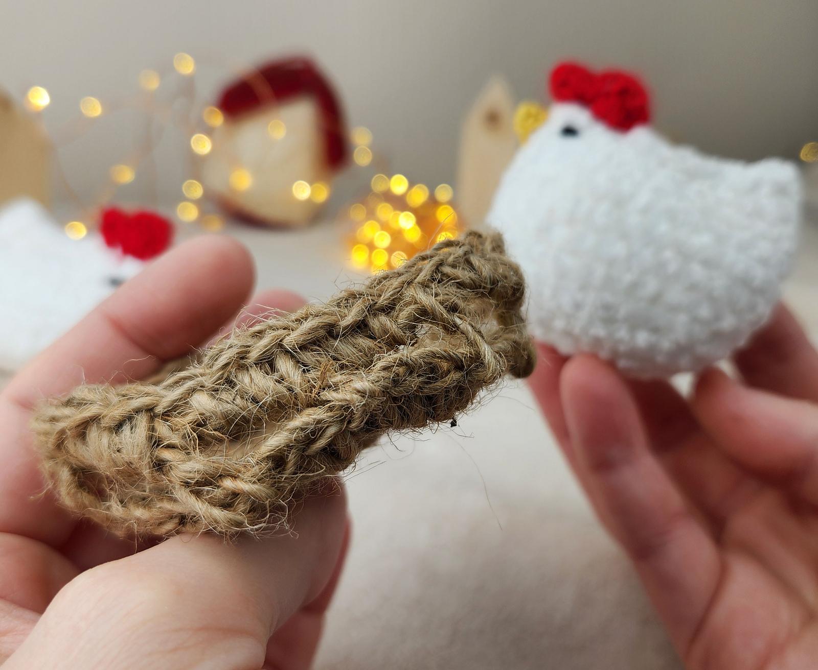 Mini Amigurumi Chick Pattern & Video (Scarf/Basket)