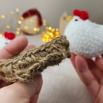 Mini Amigurumi Chick Pattern & Video (Scarf/Basket)