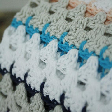 Spike stitch blanket