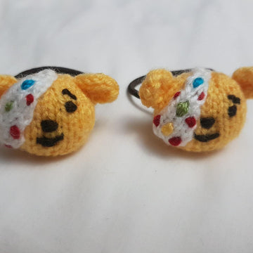 Knitted Pudsey Bears