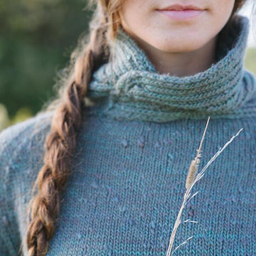 Earth pullover