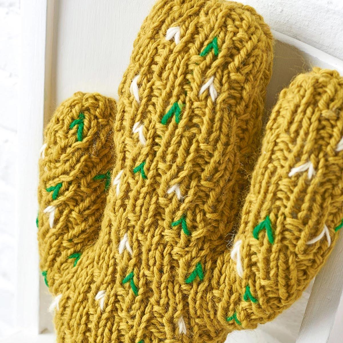 Cuddly Cactus Cushion Knitting Pattern