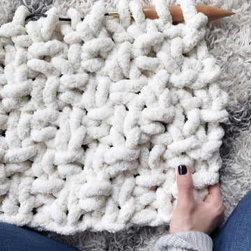 The Moderno Throw