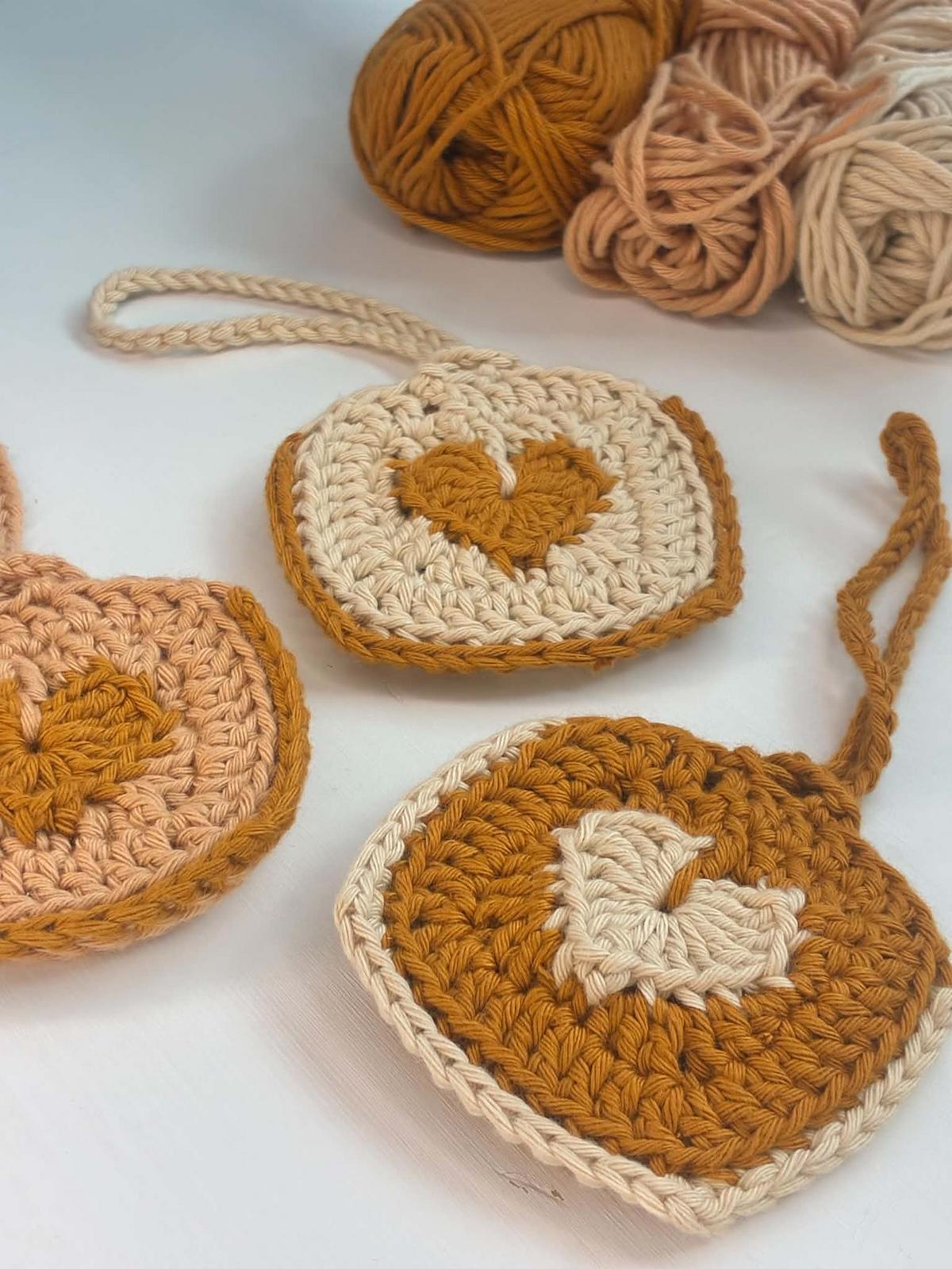 Heart Airpod Case