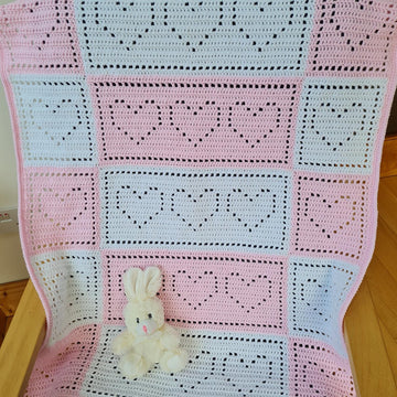 Hearts Galore Filet Blanket