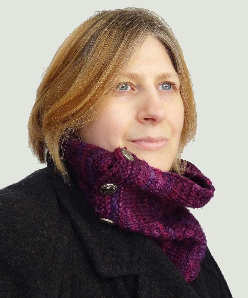 Ribbon and Rings Cowl