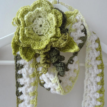Winter Rose Lariat