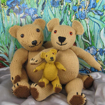 Classic Vintage Style Teddy Bear Family