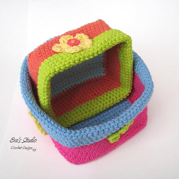 Crochet square basket