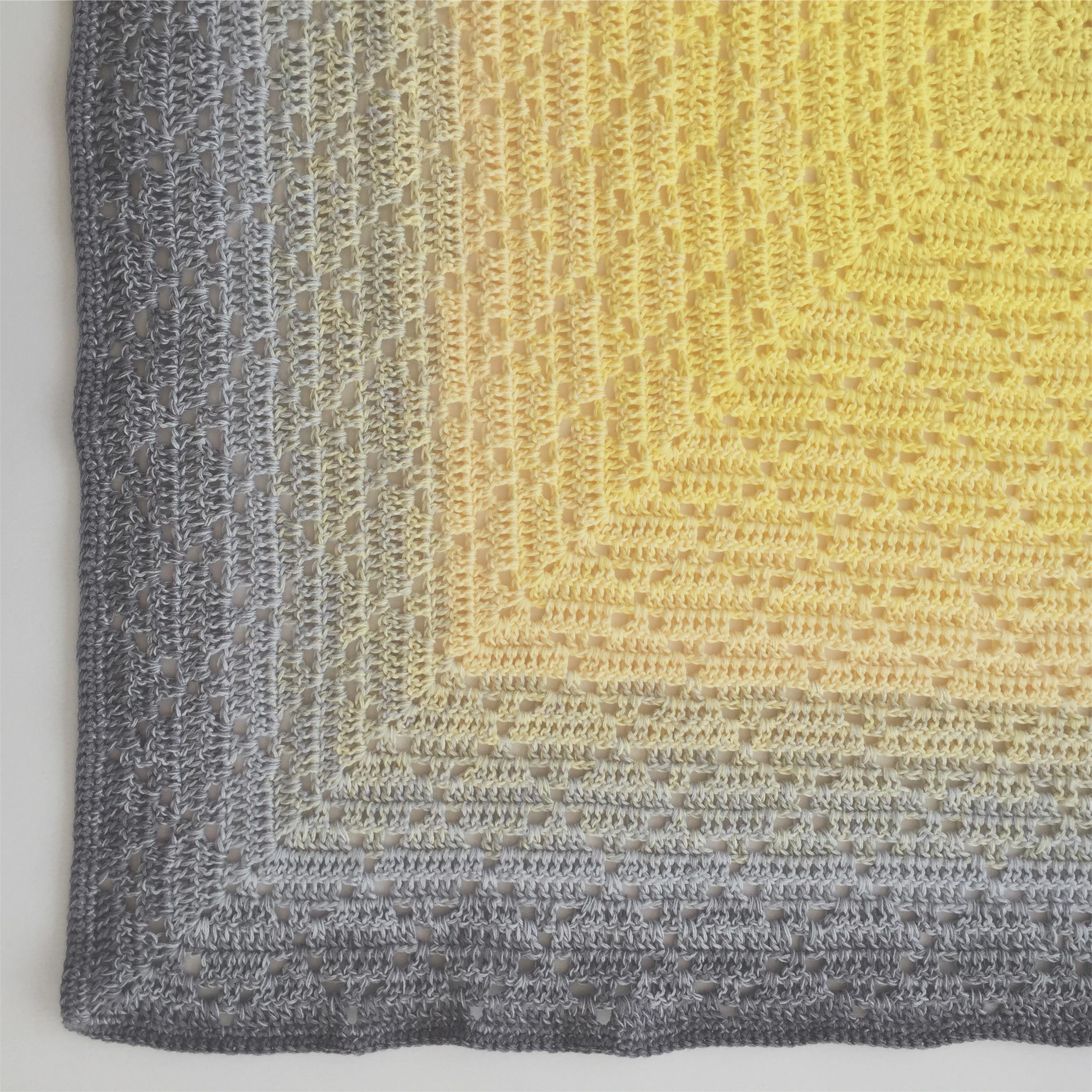 Dainty Diamond Blanket