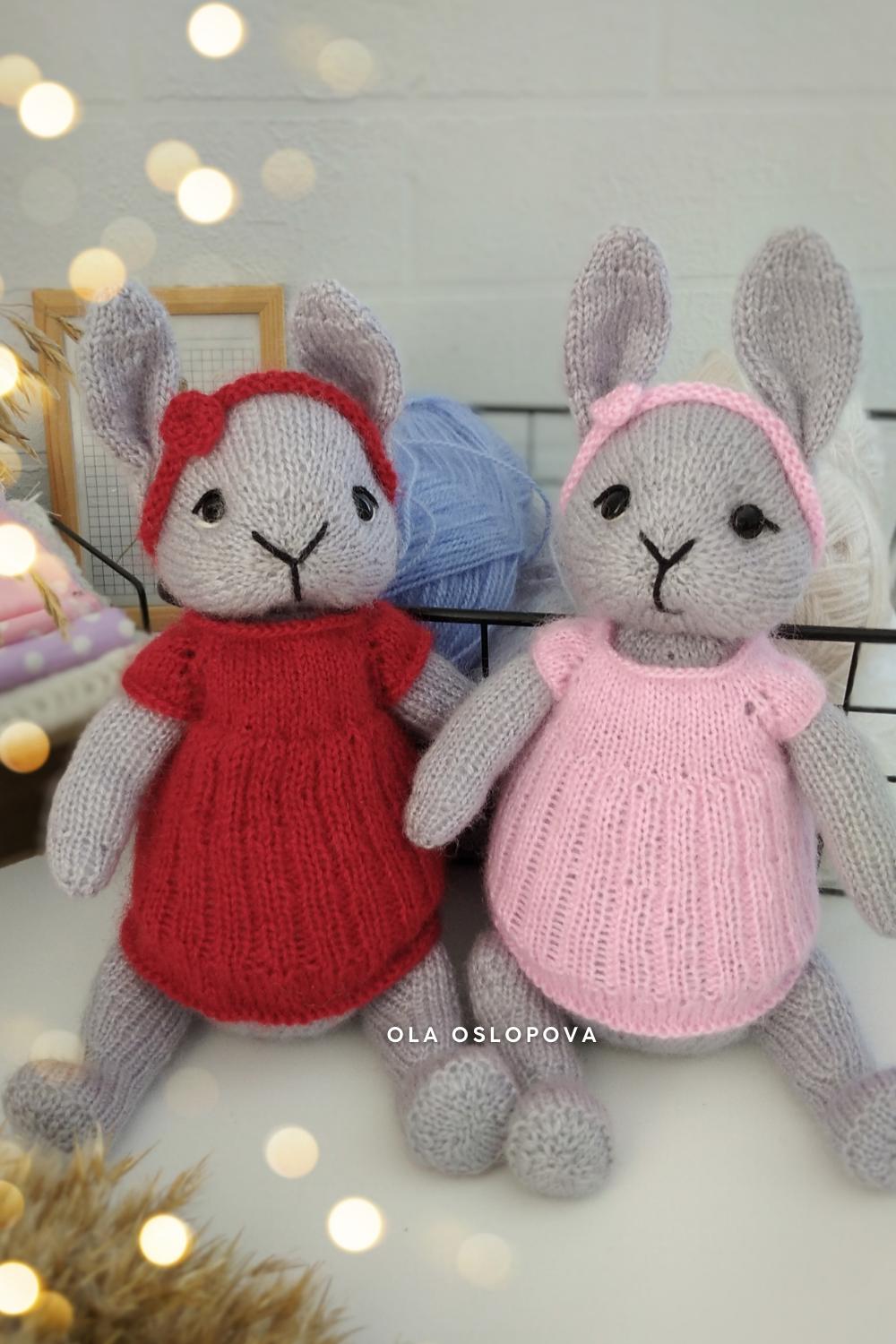 Knitting pattern Bunny in dress