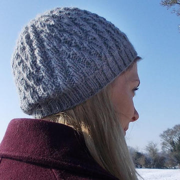 Zigzag Chunky Hat (instructions to work flat)