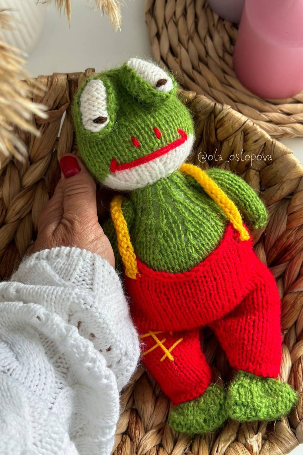 Knitting pattern Little Frog