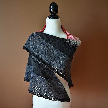 Labyrinth shawl