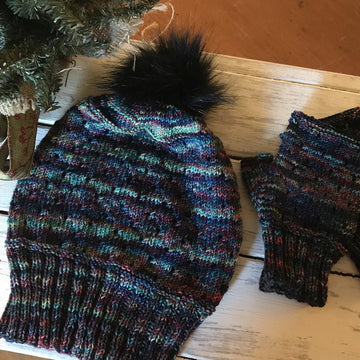 Eyelet Garden Mitten Duo
