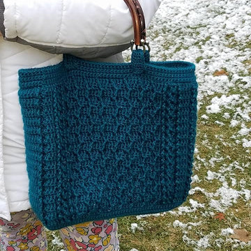 Cabled Zig Zag Bag
