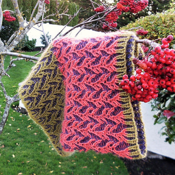 Rowanberries cowl