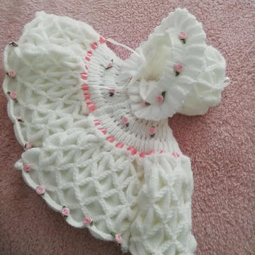 Smocked hat