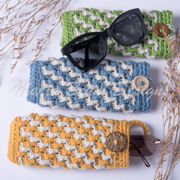Peepers Pouch
