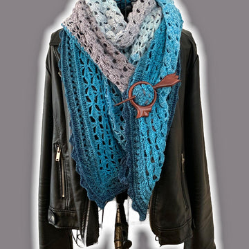 Triangular Scarf "Erigone"