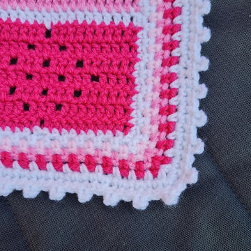 Falling Diamonds Filet Blanket
