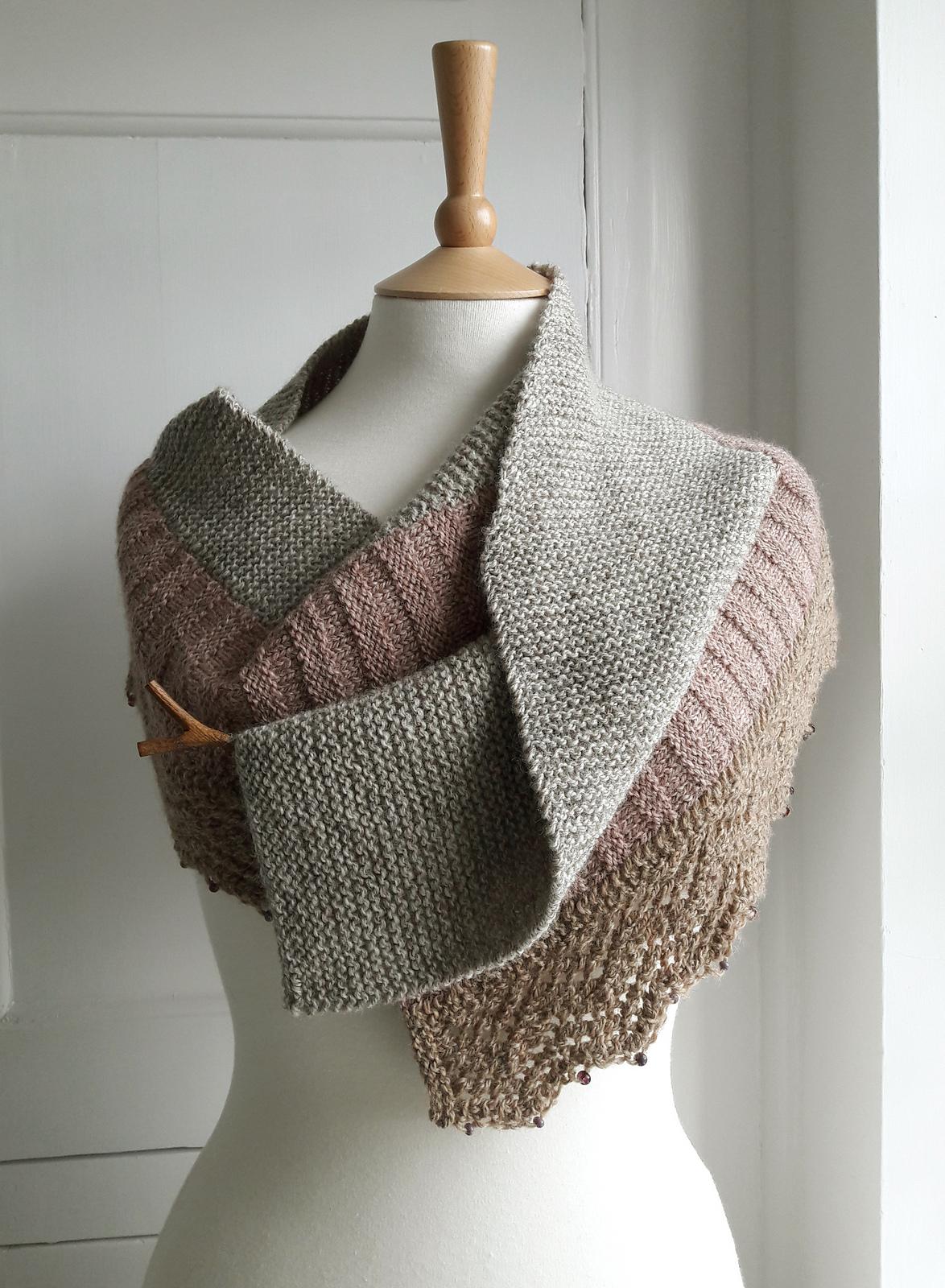 Strood scarf