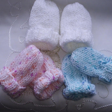 Baby Mittens quick and easy straight needles knitting pattern premature newborn and 0-3mths