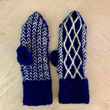 Crossing Trails Mittens