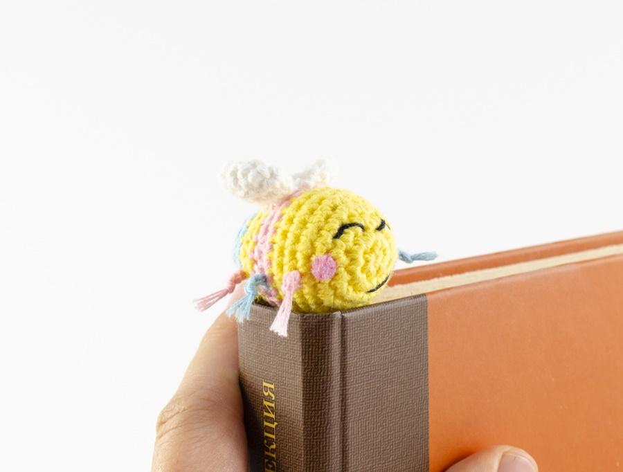 Bee Bookmark