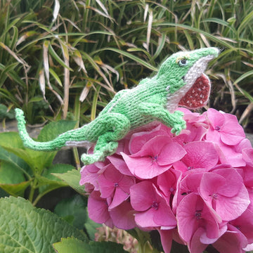 Lustrous lizards