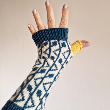 Buds in May Mitts