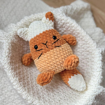 Candy corn cat crochet pattern, PDF, amigurumi halloween pattern